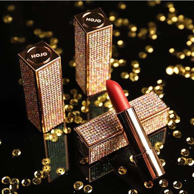 3-piece cosmetic set
Eyeshadow palette, Lipstick and Eyeliner